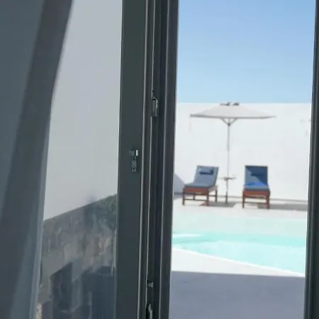 فندق-كبسولة Noir Santorini *