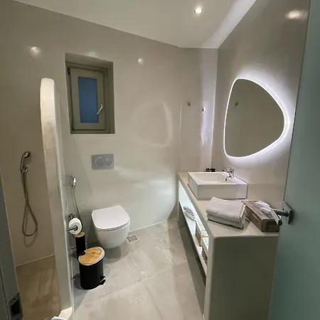 فندق-كبسولة Noir Santorini مونوليثوس