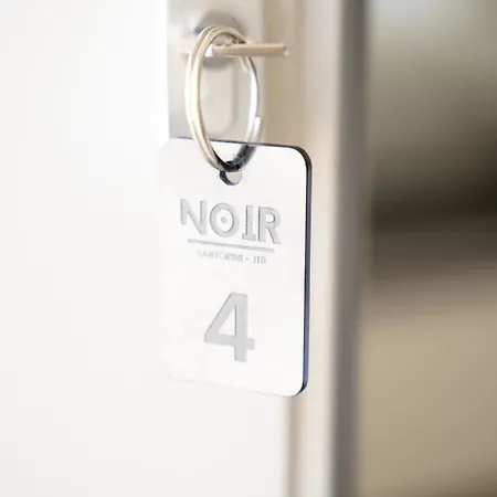 Kapsül Otel Noir Santorini