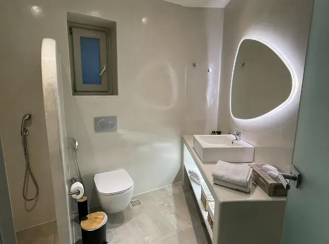 Hotel cápsula Noir Santorini Monolithos