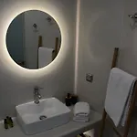 Hôtel capsule Noir Santorini