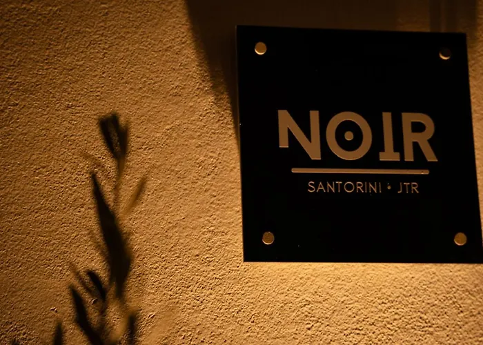 Noir Santorini