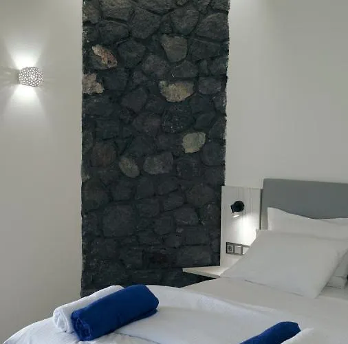 Noir Santorini モノリソス