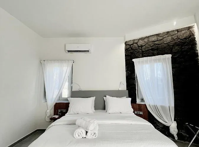 Noir Santorini * モノリソス