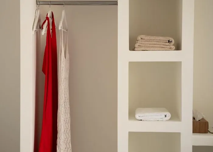 Noir Santorini モノリソス