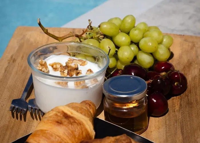 Noir Santorini * モノリソス